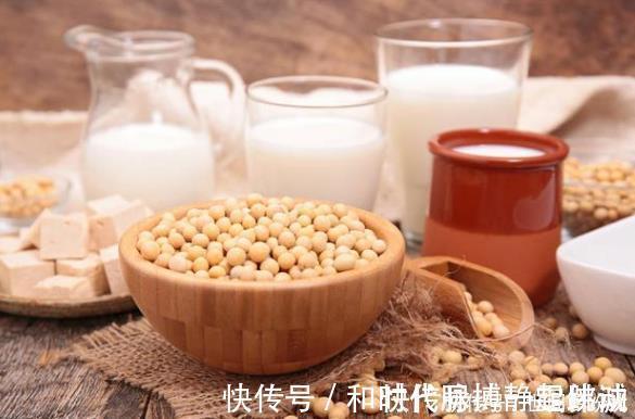 女性朋友|女性内分泌失调,焦虑烦躁说明雌激素过低,多吃2物,做好3事