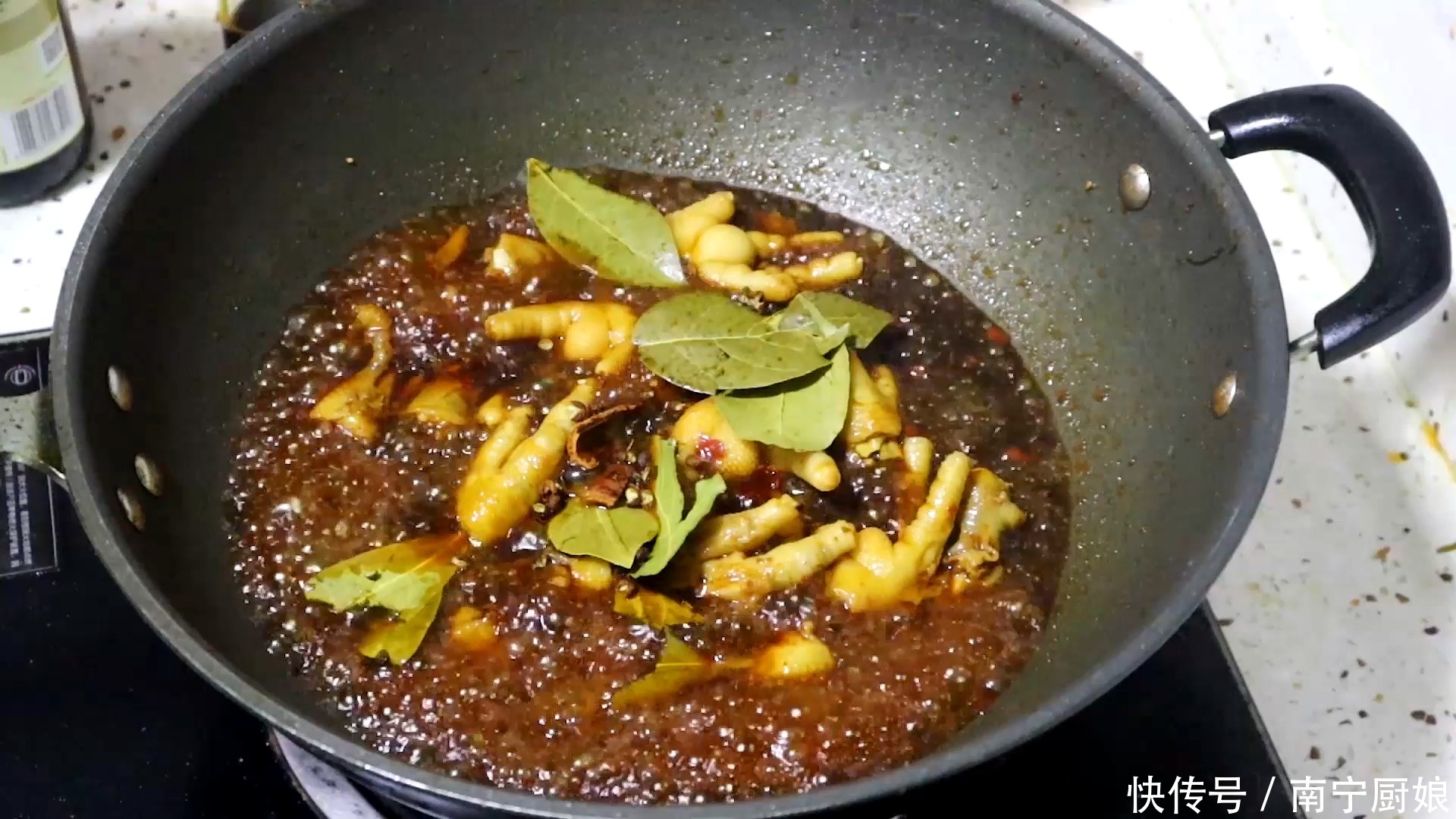 豆瓣酱|做香辣卤鸡爪原来这么简单,好吃解馋,下酒又下饭,上桌就被抢光