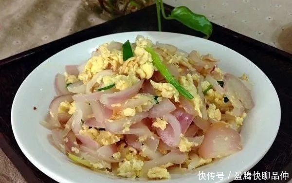洋葱和此物一起炒，等于“血管清洁工”，软化血管，血管也通畅了