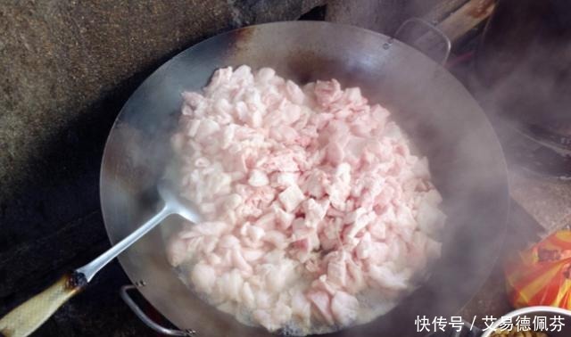 猪板油|熬猪油最好别只放盐!加一点“它”猪油雪白,放一年不会坏