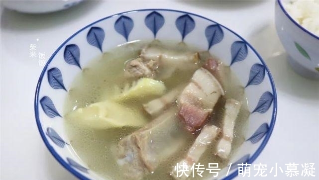 焯水|这汤太鲜了，三种食材一锅炖，不放一粒盐，现在喝正当时