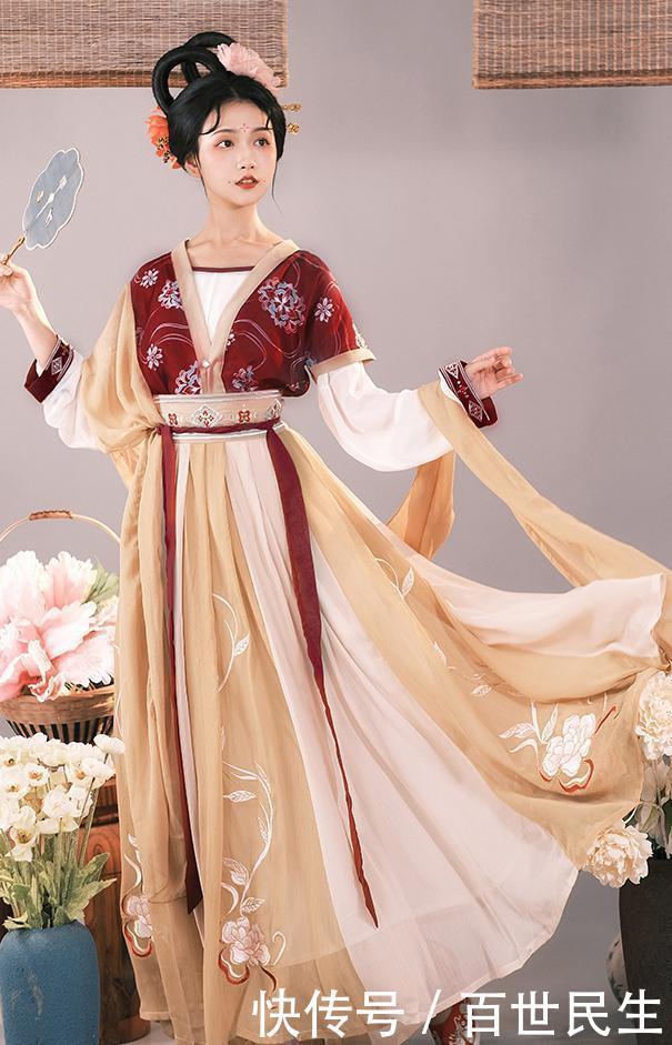 汉服中的“破裙”是什么是破了的裙子吗看完才知道是我想错了