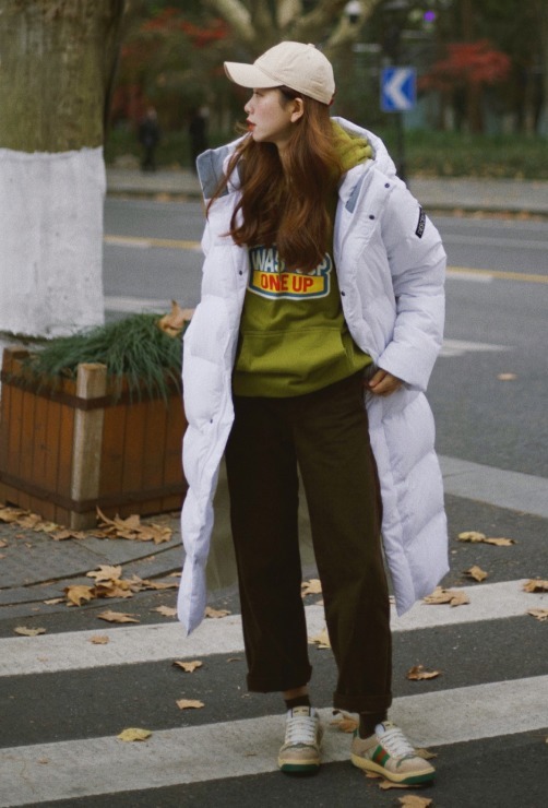 搭配|入冬后快穿“过膝羽绒服”,显瘦遮肉又显气质,轻松穿出高级感