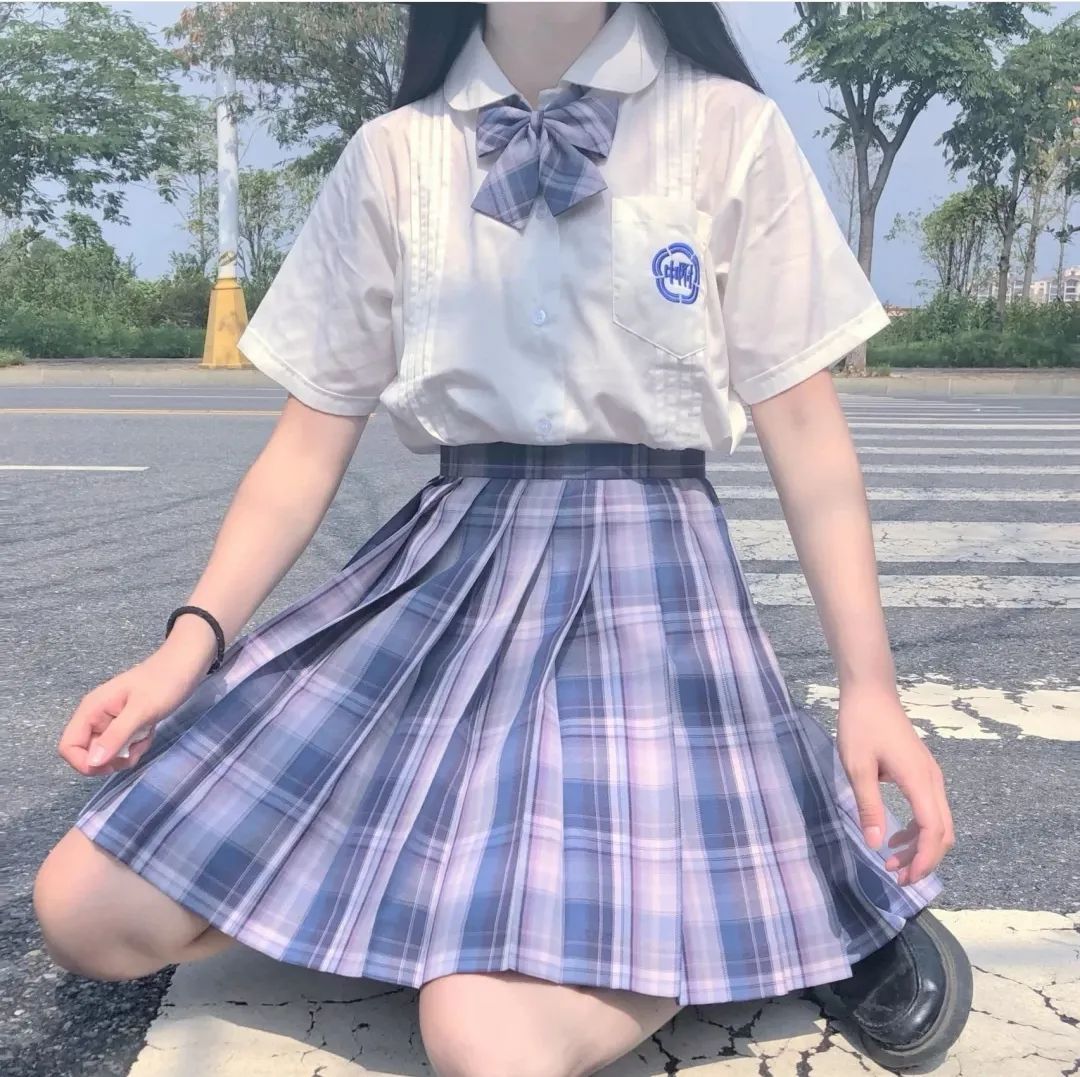 回村的诱惑|拜拜牛油果绿!今夏超火流行色时髦又高级,早穿早美