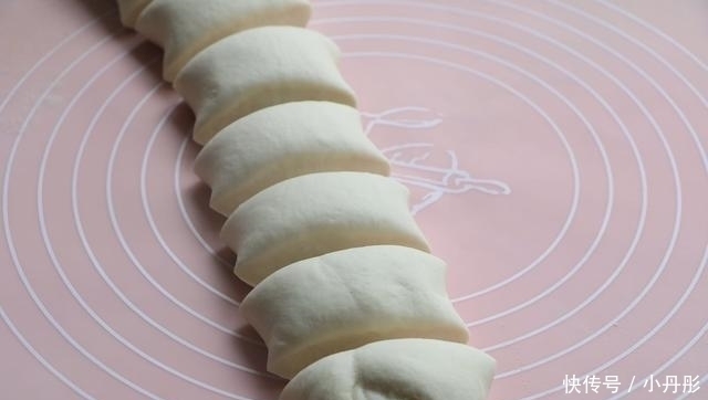 手抓饼|面粉别做包子,教你懒人吃法,做一次30天不用早起,天天吃都不腻