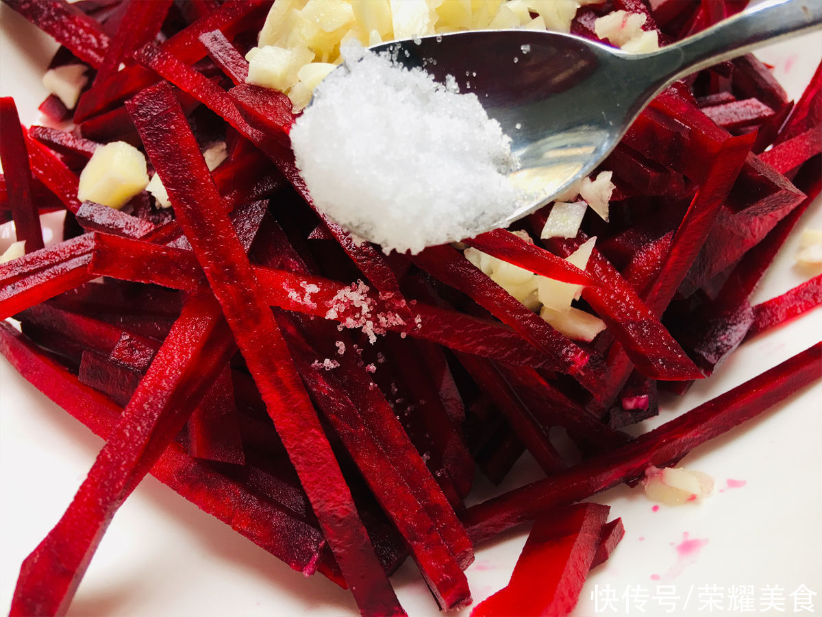 红菜头|盛夏,少吃青瓜多吃它,简单拌一拌,美味又解馋,遇见它别错过了