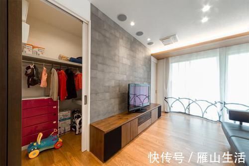 鞋柜|还是日本人较机智,拿出客厅2㎡借给玄关,立马获得一杂物间
