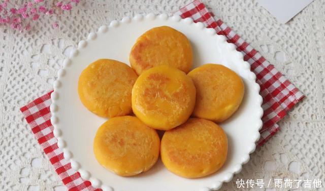 香甜|平底锅就能做的早餐饼,不加一滴水,软糯香甜,全家都爱吃,安排