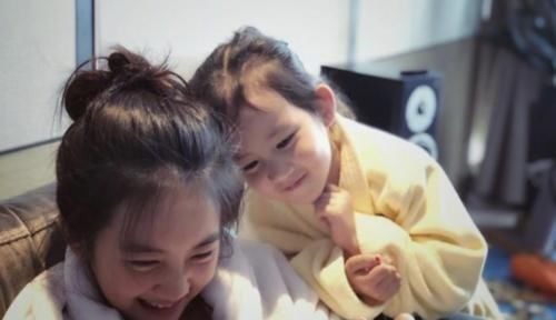 难题|家庭只有一个女儿,10年后或将面临3大难题,现实又无奈