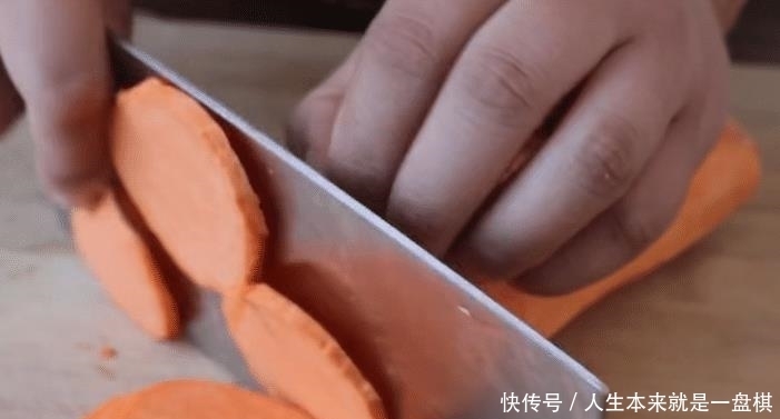 蓬松|孩子爱吃的红薯豆沙吐司,不用烤箱也能做,蓬松暄软,营养又好吃