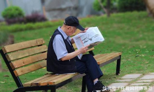 老人们!晚年想要有一个“善终”,有3样东西,无论如何也不能交给儿女