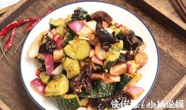 洋葱|这菜一定不能隔夜吃，吃一次比吸烟的危害还大，不懂就吃大亏了！