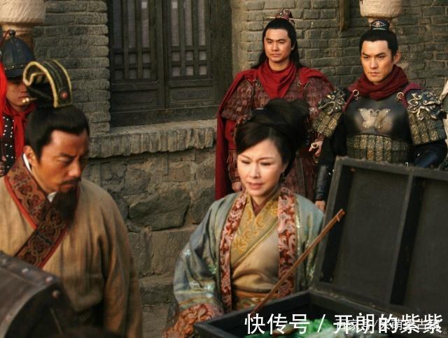 皇上|皇上赐给宋江等人锦袍是为这事，注定宋江结局，可惜梁山好汉不懂