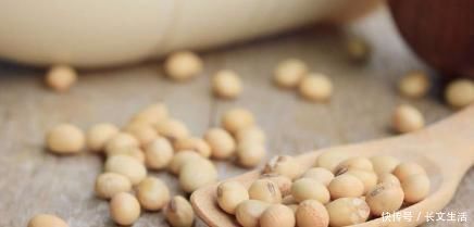 专家说:癌症最怕以下3种食物,吃点碱性食材,远离癌症