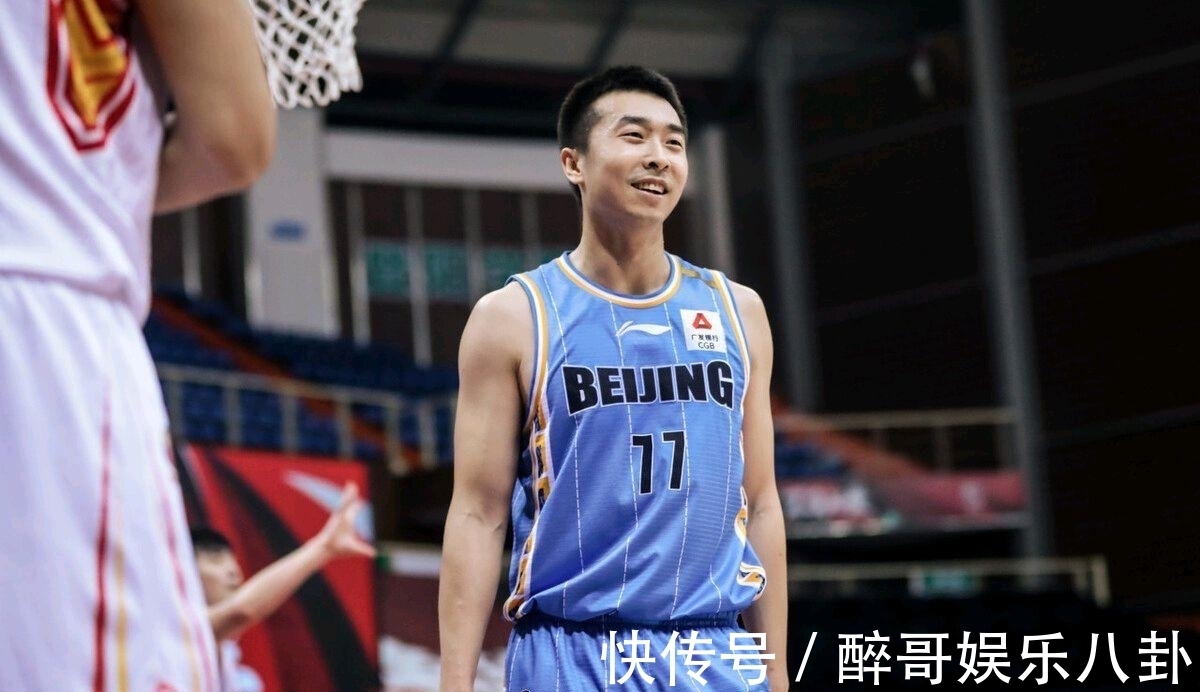 雅尼斯|22分6篮板,首钢替补3将爆发,奇兵6+4限制大秋,林书豪0分+违体