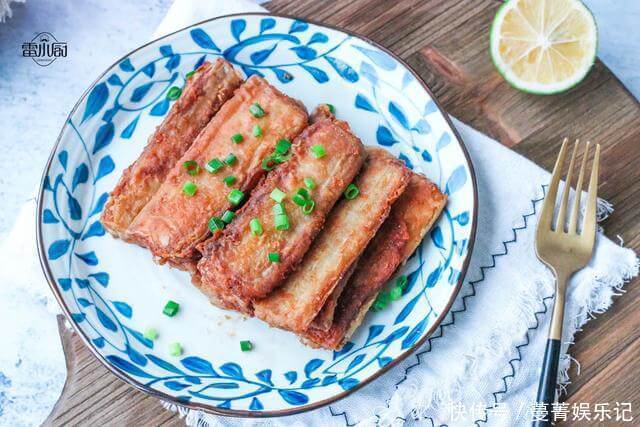 带鱼直接煎大错特错,太腥了,多加1步,不腥不散还不粘锅