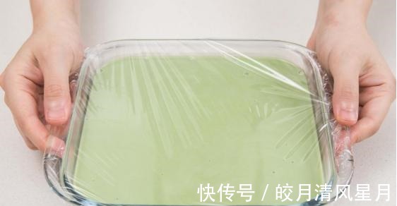 自己在家也能做抹茶西米冻,做法超简单,质地Q弹又筋道!