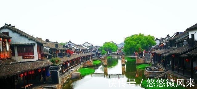 千里莺啼绿映红$最美的一首唐诗,寥寥二十八字,写出了绝美的江南风光!