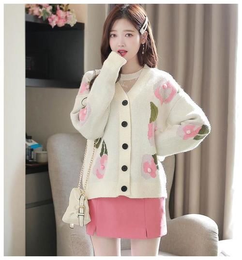  精致|美女穿搭：精致的短裙穿搭，柔美靓丽，美好的回忆