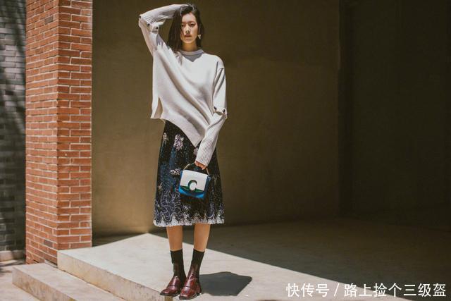 刘雯用极简风穿搭证明自己是model,不是明星
