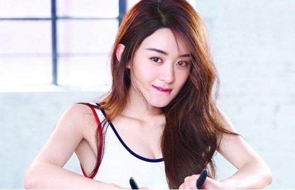 坏习惯 4个坏习惯让“嘴唇”越来越丑,涂口红都救不了,护唇也是抗衰