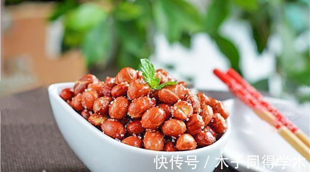 大厨|炒花生米时，直接下锅就毁了！大厨：多加一步，花生不是脆而是酥