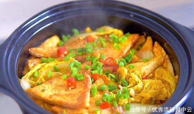 不到|白菜这样做,有菜有蛋有豆腐,出锅汤汁儿都不剩!成本不到10块钱
