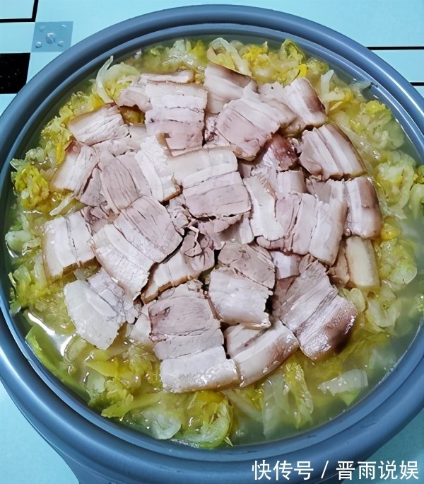 东北|东北经典美食“汆白肉”，做法简单又好吃，酸爽过瘾！