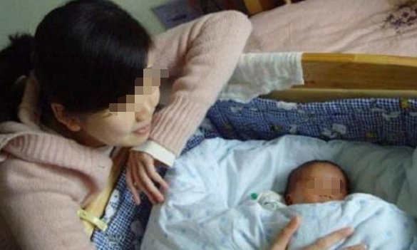 半个月|孩子出生半个月不睁眼,医生得知后笑着解释,宝妈一听就放心了