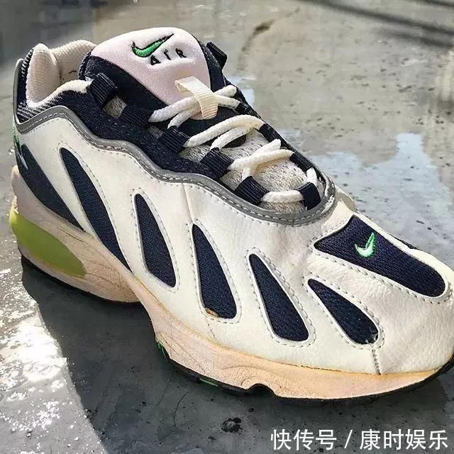 球鞋|球鞋当花瓶,鲜花填充羽绒服时尚界的环保也太香了