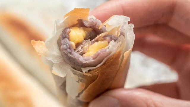 芝士|我一口气连吃5个！又酥又软一咬爆浆，2分钟就能学会这做法