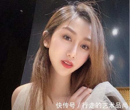 娇妻|CBA孙悦娇妻陈露颜值高，身材好晒健身照，不愧是“第一夫人”！