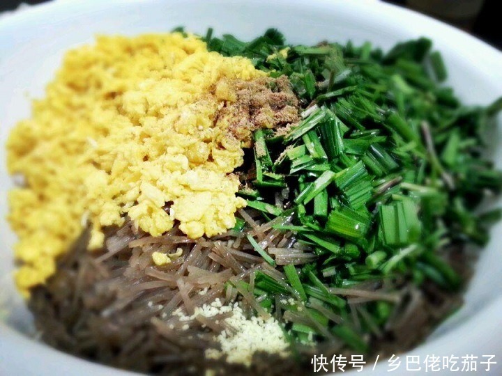 好韭菜怎么挑?宽叶还是窄叶,韭菜盒子用哪种好?