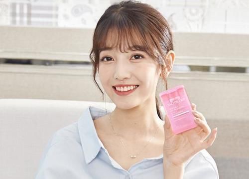 建议女人:出门包里尽量装上这3样小东西,别看不贵,用处却很大