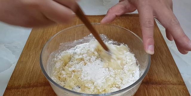 爱吃烧饼的要收藏了,加2个鸡蛋,个个蓬松暄软,比面包香甜好吃