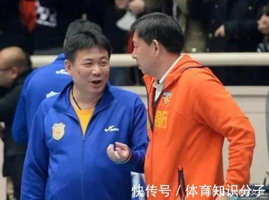 球迷|20年20枚奖牌!功勋教练离开塞尔维亚女排,球迷:来中国试试?