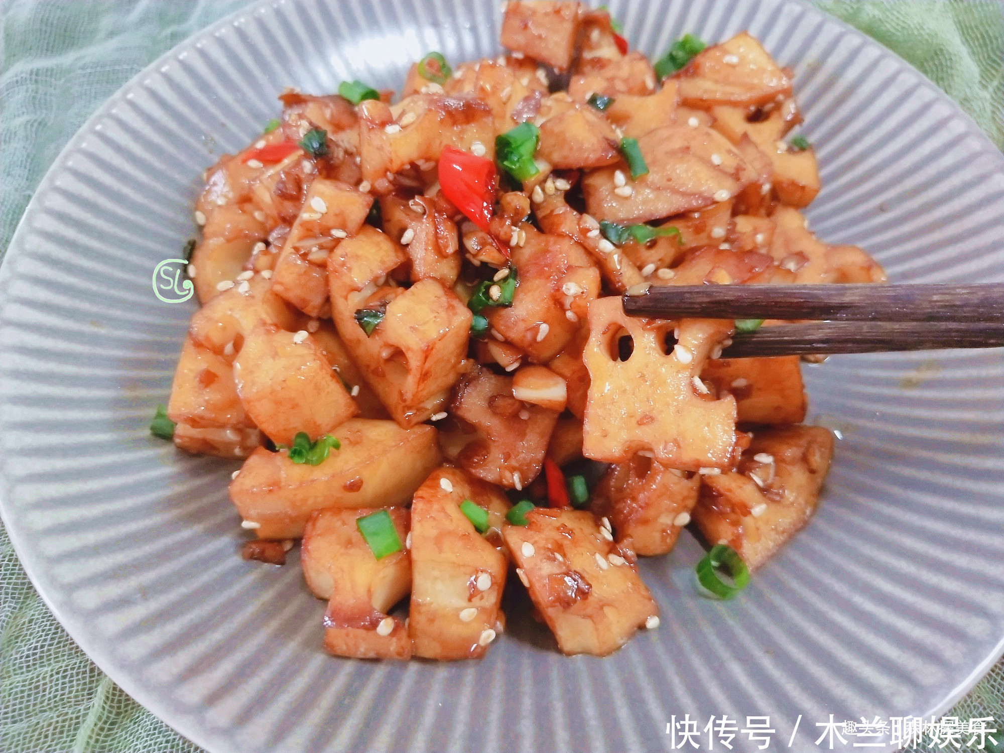 分钟|莲藕的做法,简单下饭,10分钟就搞定,吃着比肉还香