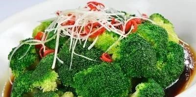 西兰花|女性坚持吃3种食物,排毒养颜、延缓衰老,身体棒棒哒!