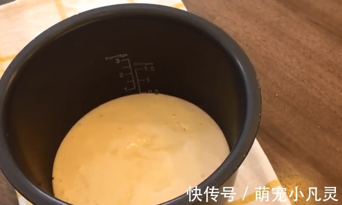 步骤|电饭煲也能做蛋糕?不仅好吃,做起来还很简单,新手做也没有压力