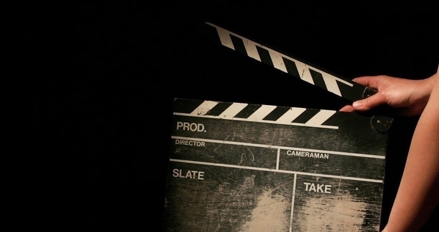 小说@2本高质量小说推荐,一本都市娱乐类,一本西幻小队冒险类