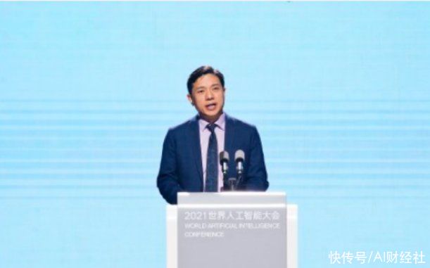 智能汽车|李彦宏称百度智能汽车预计2023年面世，曾确定定价不低于20万