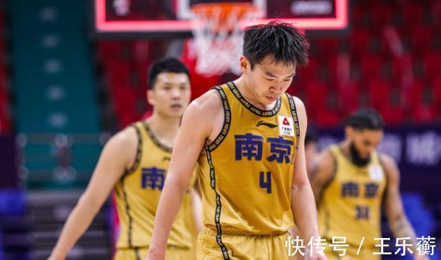 林书豪|CBA最新排名出炉!辽篮傲居榜首,4队晋级季后赛,广东最意外