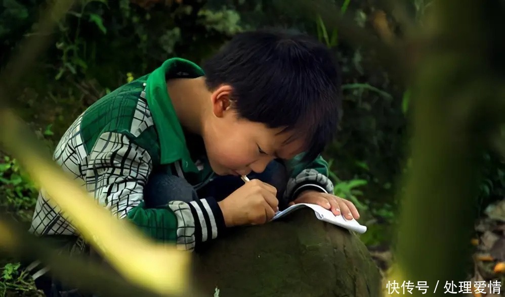 父母离婚，孩子归谁？明年起有新规，重点要看孩子年龄