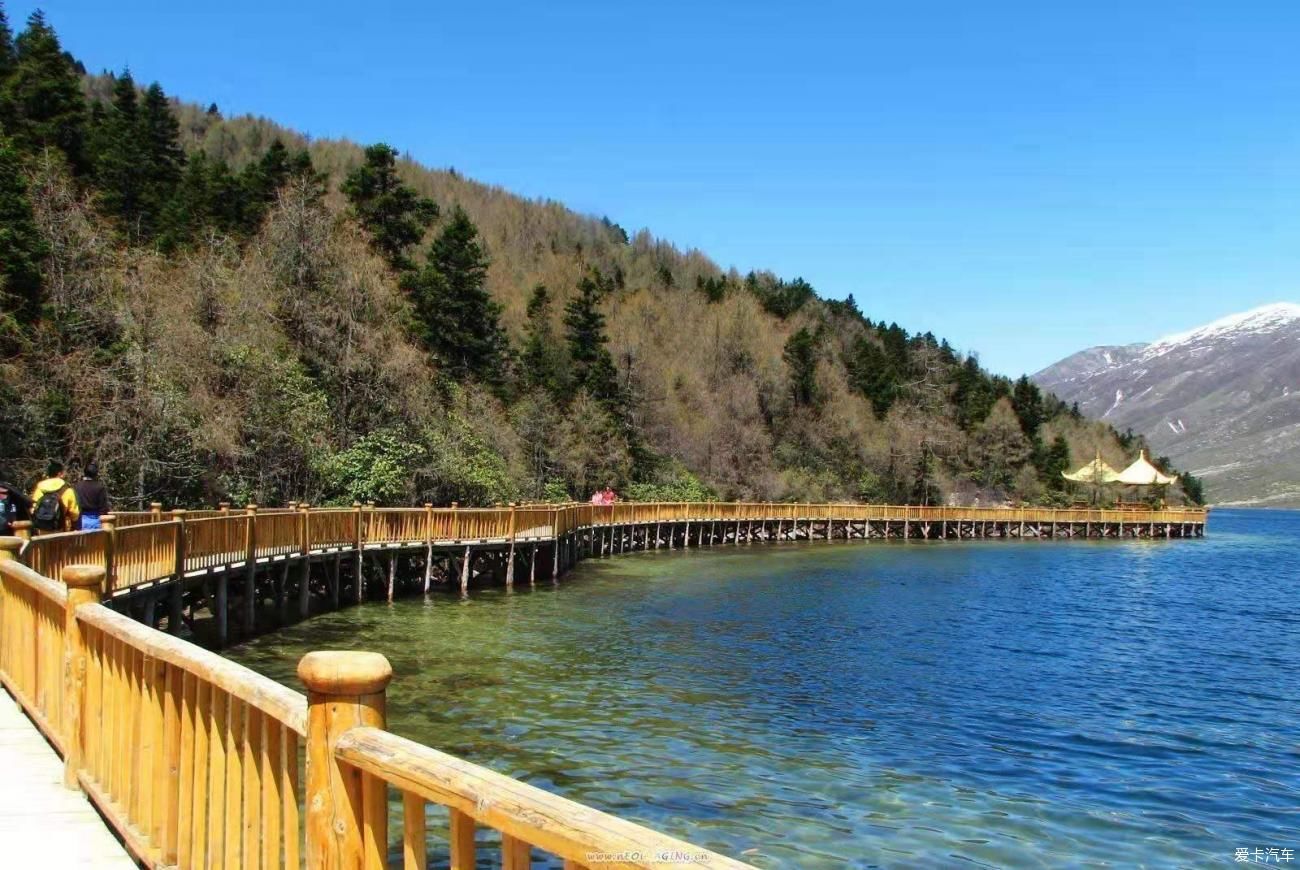 中年|木格措风景区