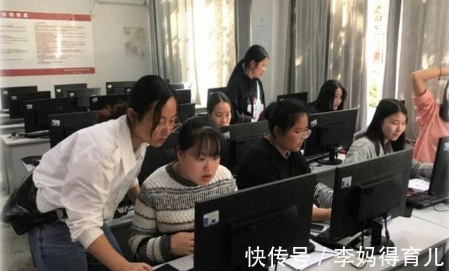 尖子生|2022年高考报名时间出炉，5类学生没有考试资格，尖子生也一样