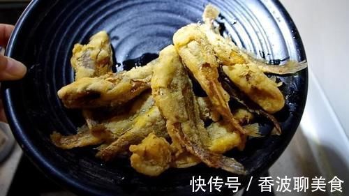 黄鱼|炸鱼光裹面粉可不酥,多做一步,就算放一晚,鱼尾巴都吃干净