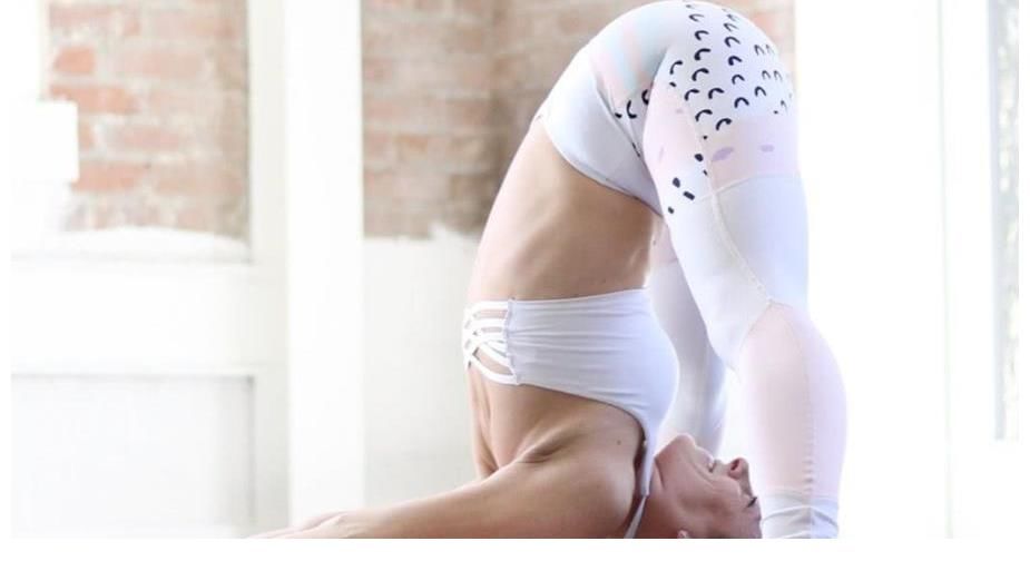 双脚|瑜伽双角式详解,这些技巧初学者一定要掌握!