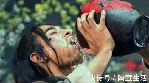 打虎@武松在打虎前喝的15碗酒,相当于现在多少度?你可能永远猜不到