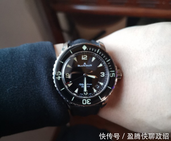 四十岁的男人适合佩戴哪些腕表？这三款肯定错不了！