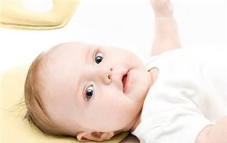 区别|“睡枕头”与“不睡枕头”的孩子,区别很大,影响颜值和身体